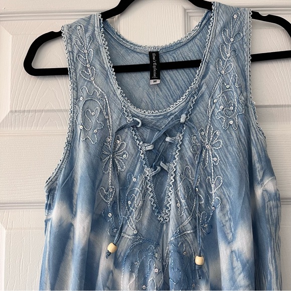 Beautiful Alina’s Exclusive sleeveless dress, size M, new with tags. - Picture 2 of 4